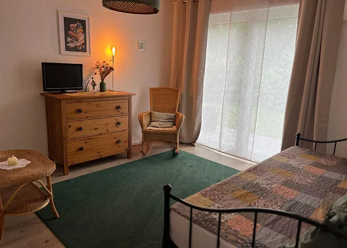 Fewo Brauel Am Nordpfad Zevener Geest - Ruhige, Moderne 2 Zimmer Wohnung, Ladestation, Parkplatz, Wlan, Garten